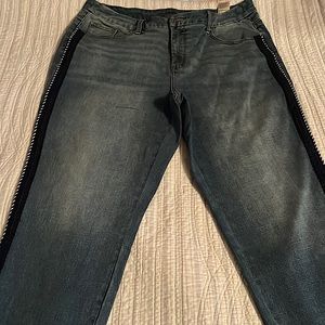 So slimming girlfriend slim leg crop Jean’s
